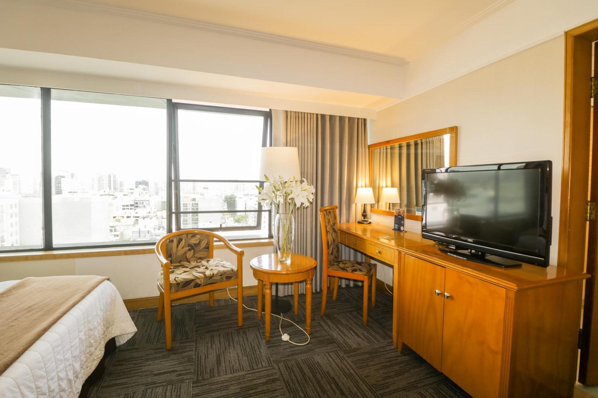 Miramar Hotel 3*